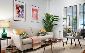 Magno Apartments Santa Ana 26